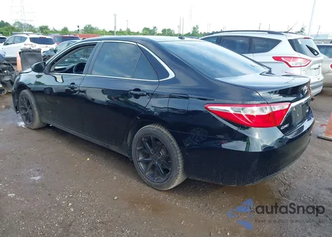 2015 Toyota Camry Le z USA, uszkodzony, nr VIN 4T1BF1FK6FU001110